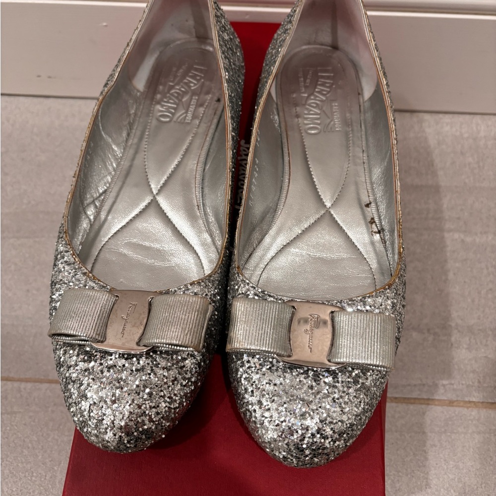 Add a little sparkle to your wardrobe!